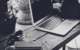 PSG.LGD主场观众热情高涨，psg lgd y队